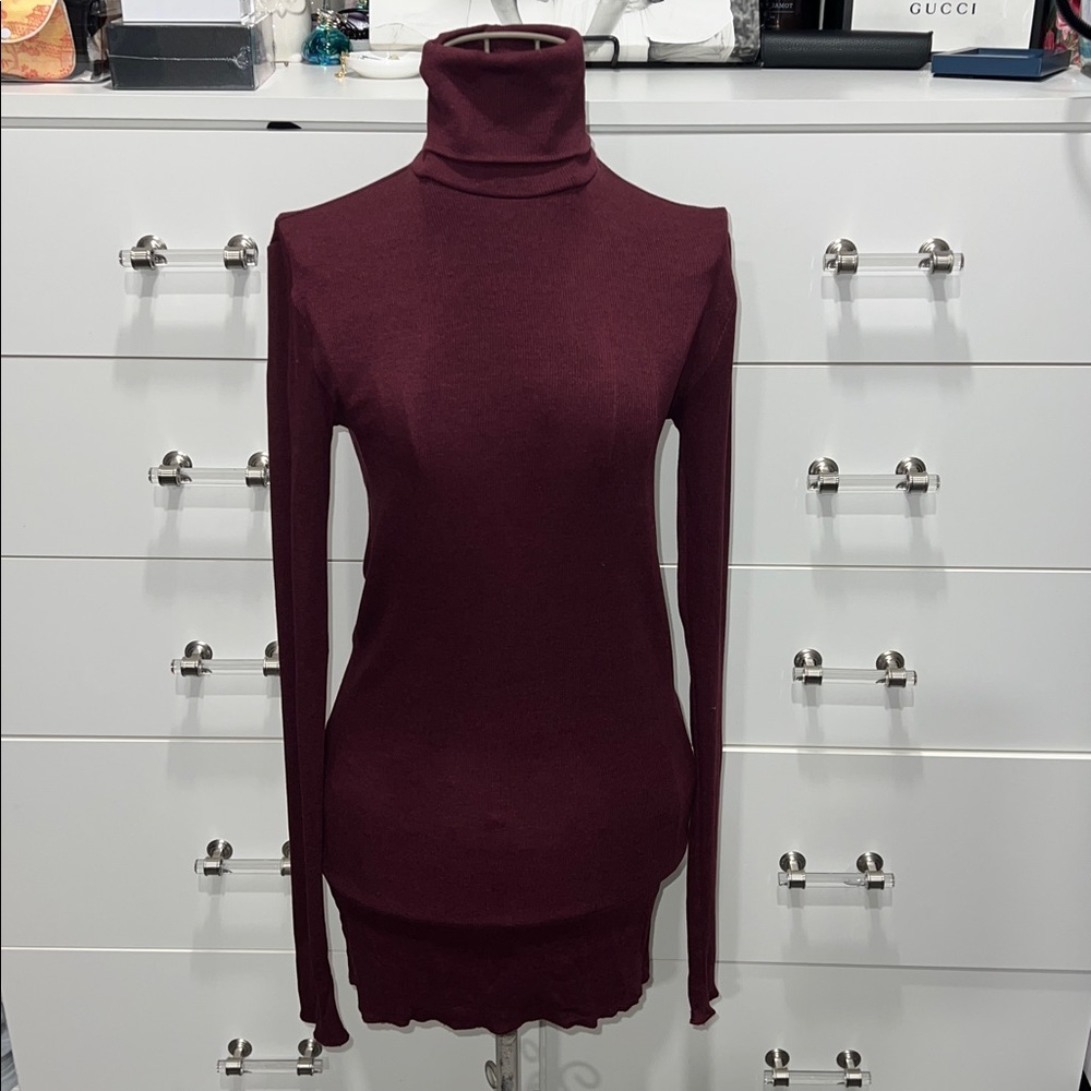Ralph Lauren Ribbed Long Sleeve Fitted Turtleneck,
size S - Picture 3 of 8